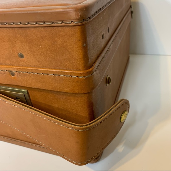 Vintage Mid Century Hartmann Pullman Luggage with Belting and Key - Picture 16 of 16